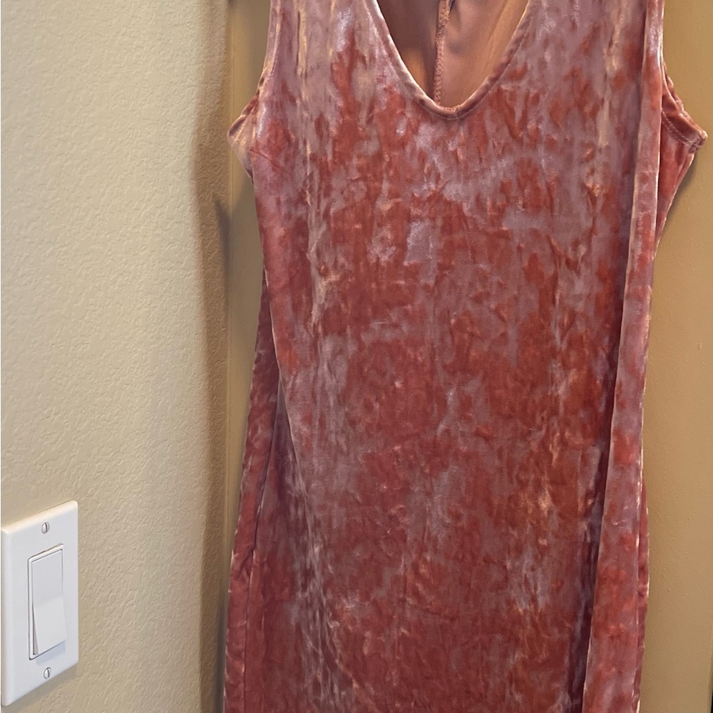 Velvet Sleeveless Dress in dusty rose